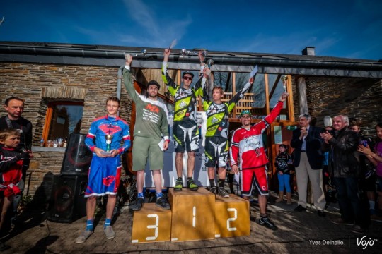 podium sratch easyphone baraque fraiture